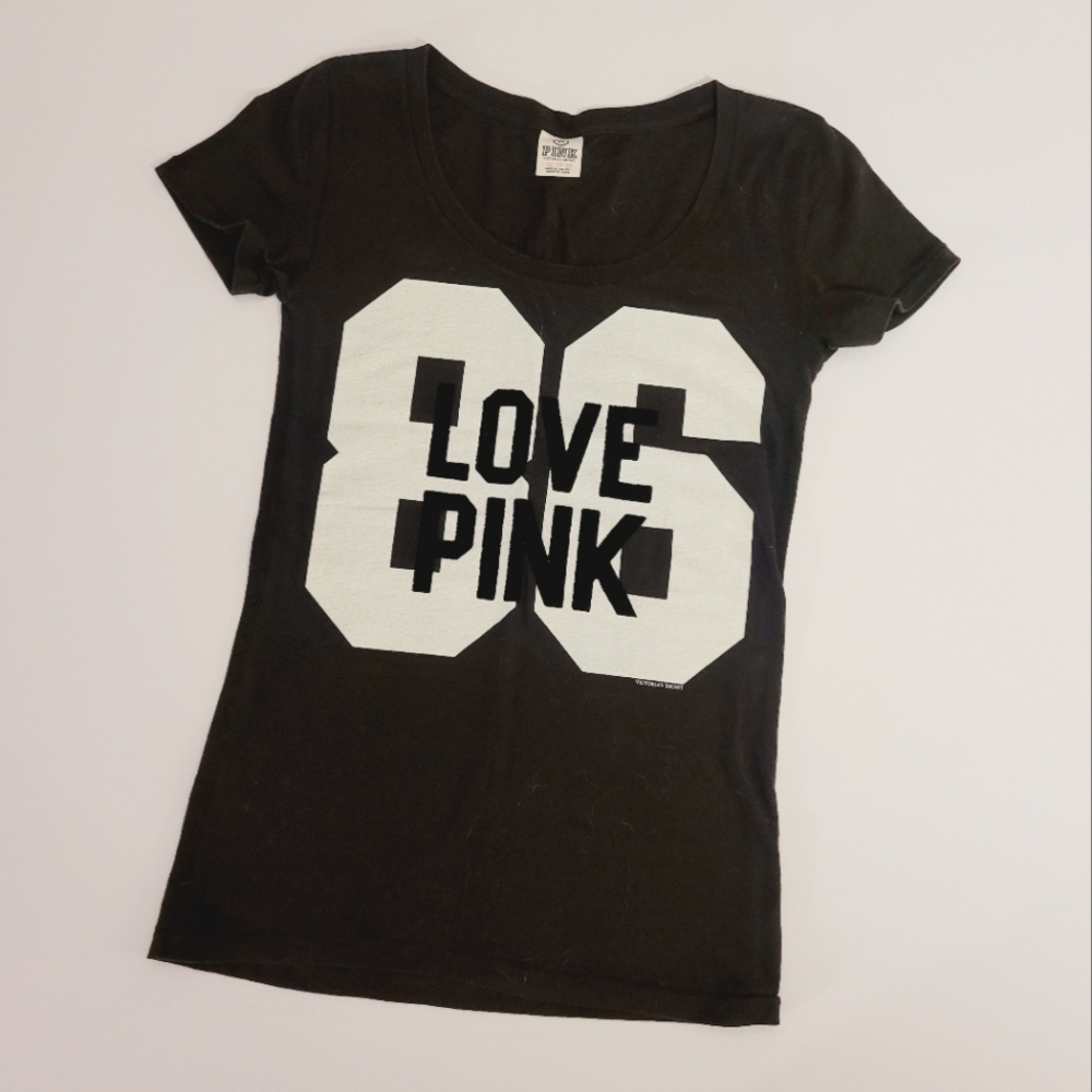 Classic PINK Graphic Love 86 V Neck Cotton Tee